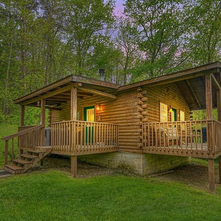 Blue Rose Cabins - Rosebud Cabin لوغان المظهر الخارجي الصورة