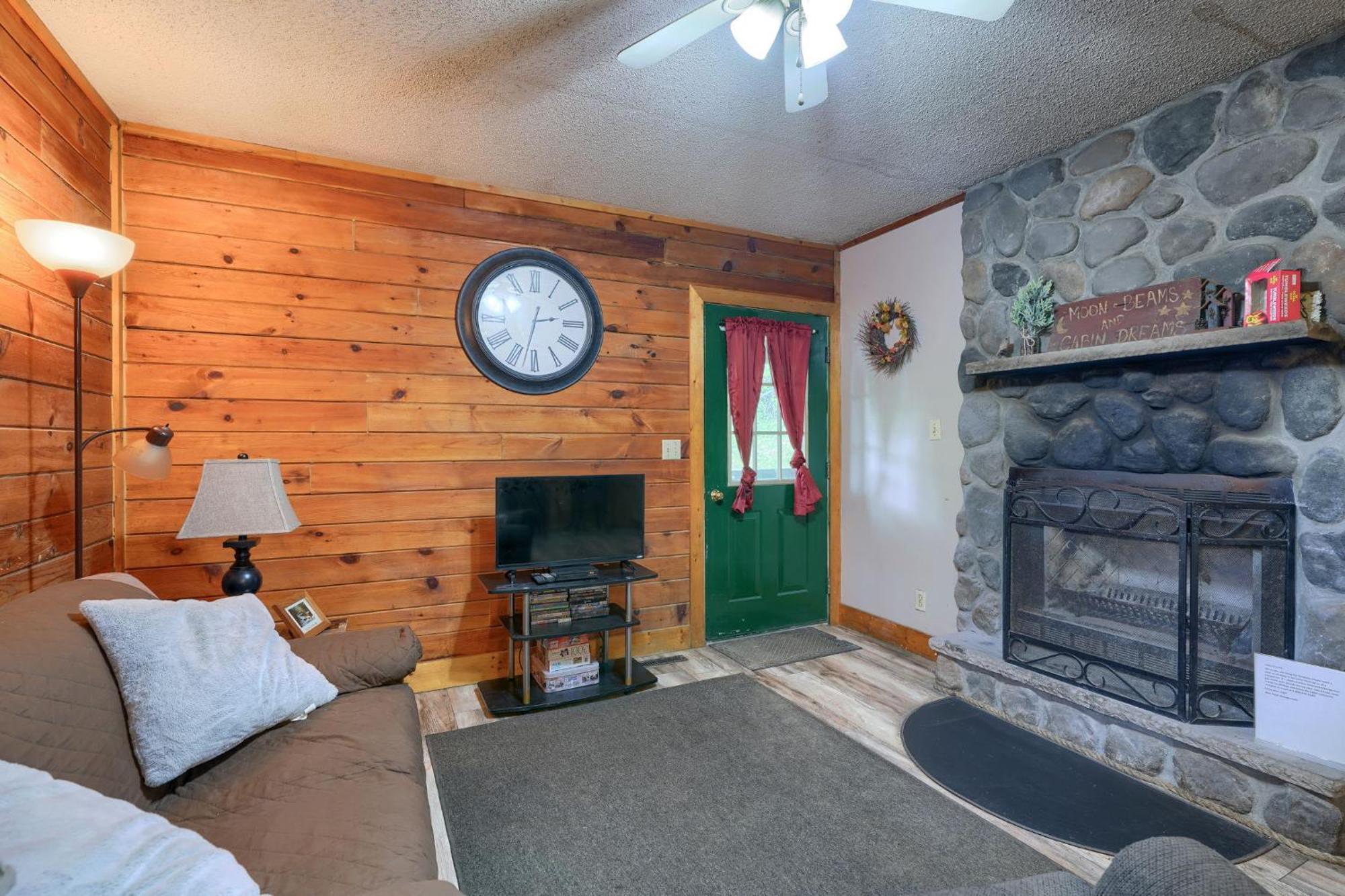 Blue Rose Cabins - Rosebud Cabin لوغان المظهر الخارجي الصورة