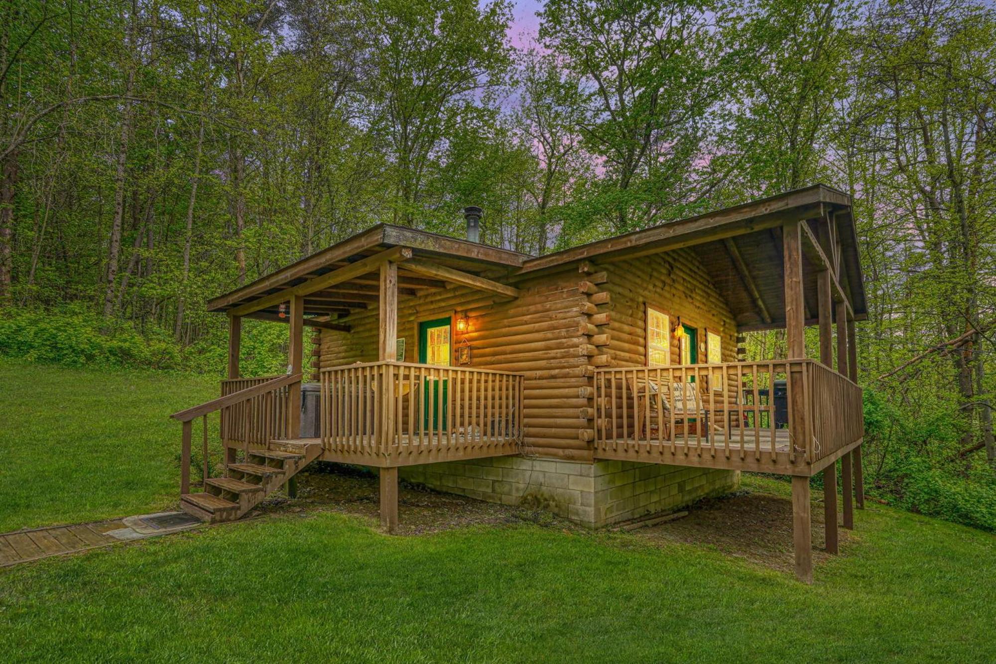 Blue Rose Cabins - Rosebud Cabin لوغان المظهر الخارجي الصورة